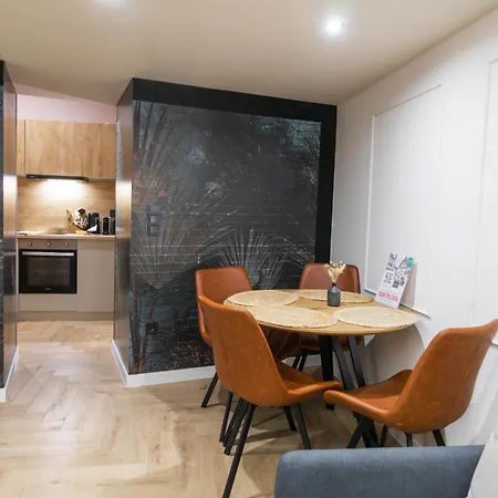Διαμέρισμα Modern Oasis In Roekk Street By Nw *