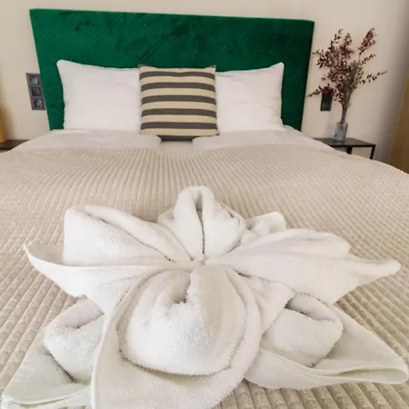 Modern Oasis In Roekk Street By Nw Lejlighed