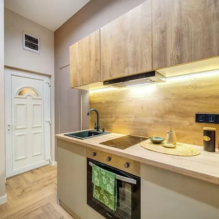 Modern Oasis In Roekk Street By Newave Apartman *